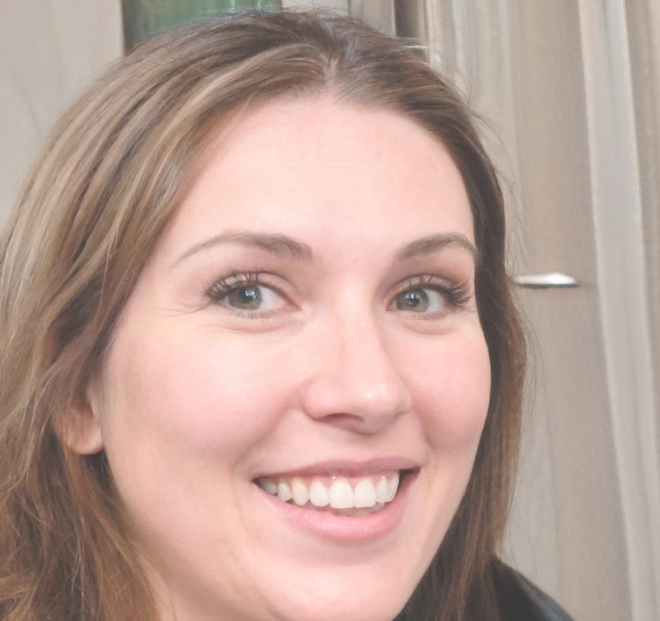 Dra. Carmen Ruiz, Directora de Investigación Financiera
